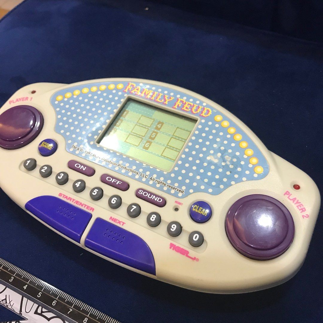 Family feud handheld game 2025