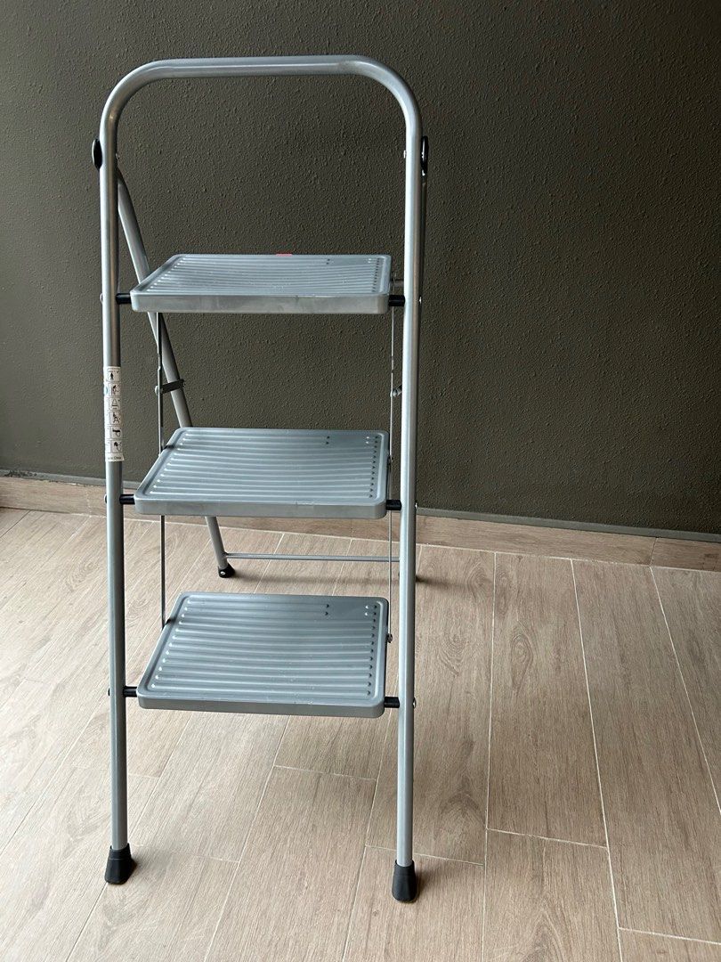 3 steps ladder, Furniture & Home Living, Home Improvement ...