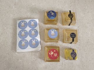 [60pc] Round Sticker Seal for Homemade Mooncake Cavity: Light Blue Moon Bunny