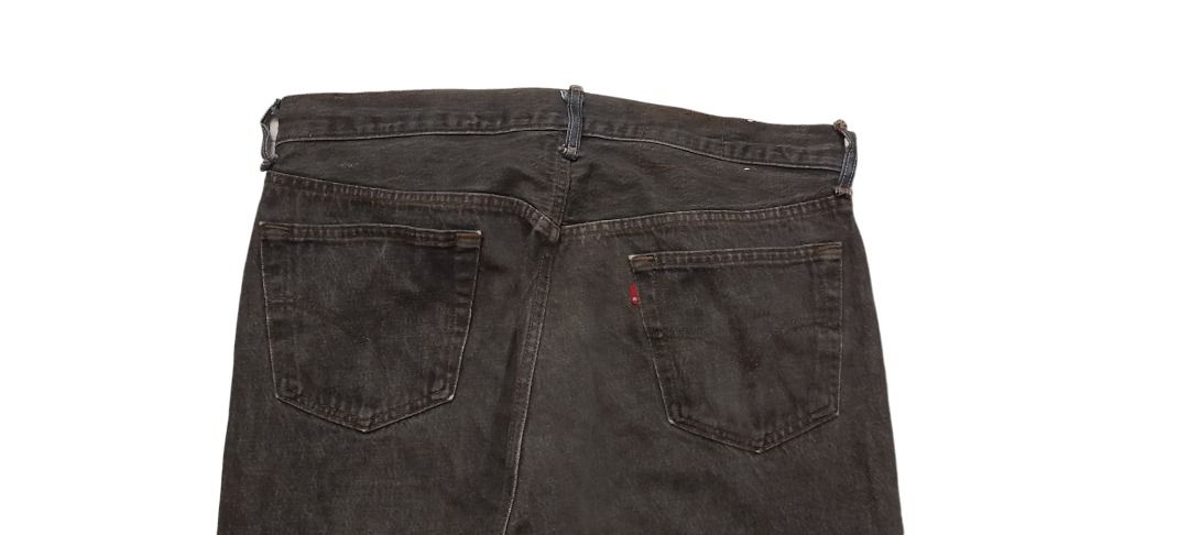 Levis top 35 waist