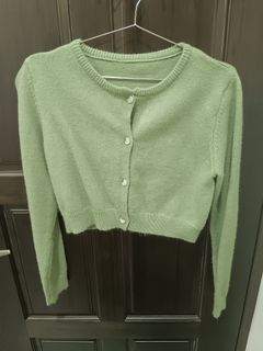 果綠色短版毛衣