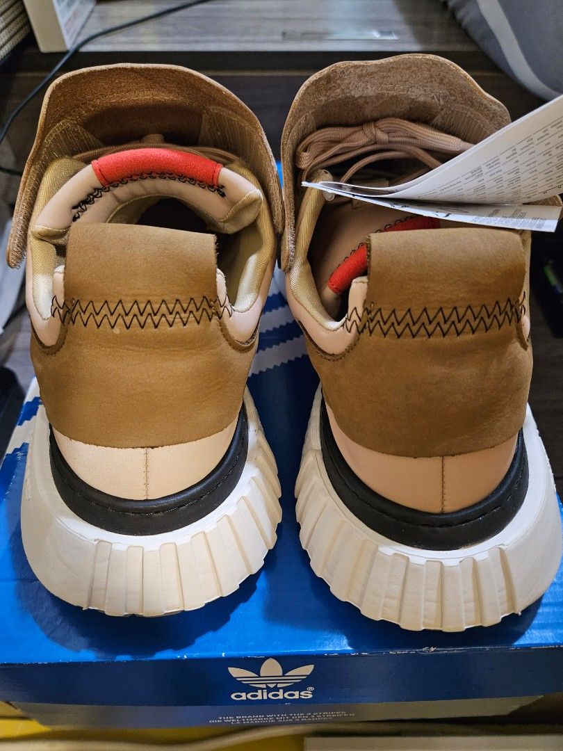Adidas futurepacer us9.5, 男裝, 鞋, 波鞋- Carousell