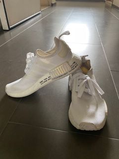Nmd r1 white japan boost top