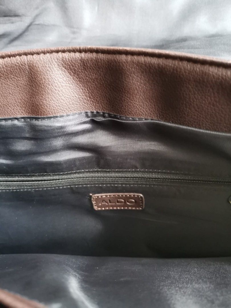 Aldo Messenger Bag Brown, Men's Fashion, Bags, Sling Bags on Carousell