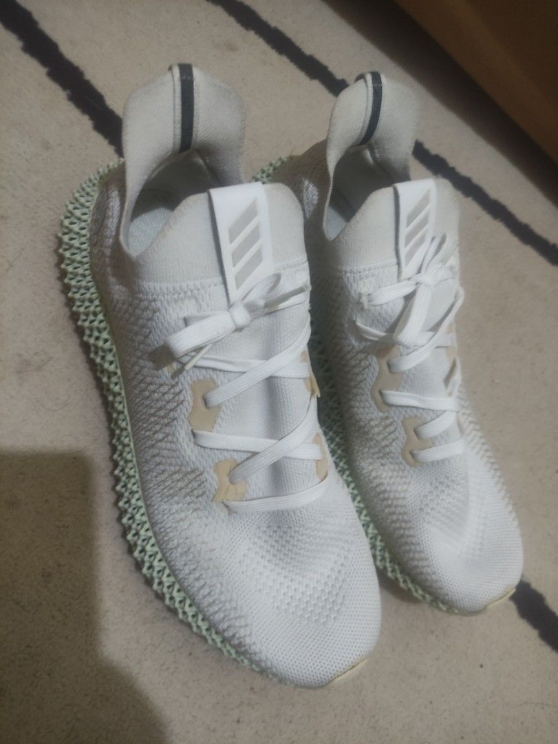 Alphaedge adidas 4D (Category: Sneakers) located in Antipolo. Submitted by Rueesha05 (Listing ID 1230542665, Image 2). Description: size 44 us 11 good condition.