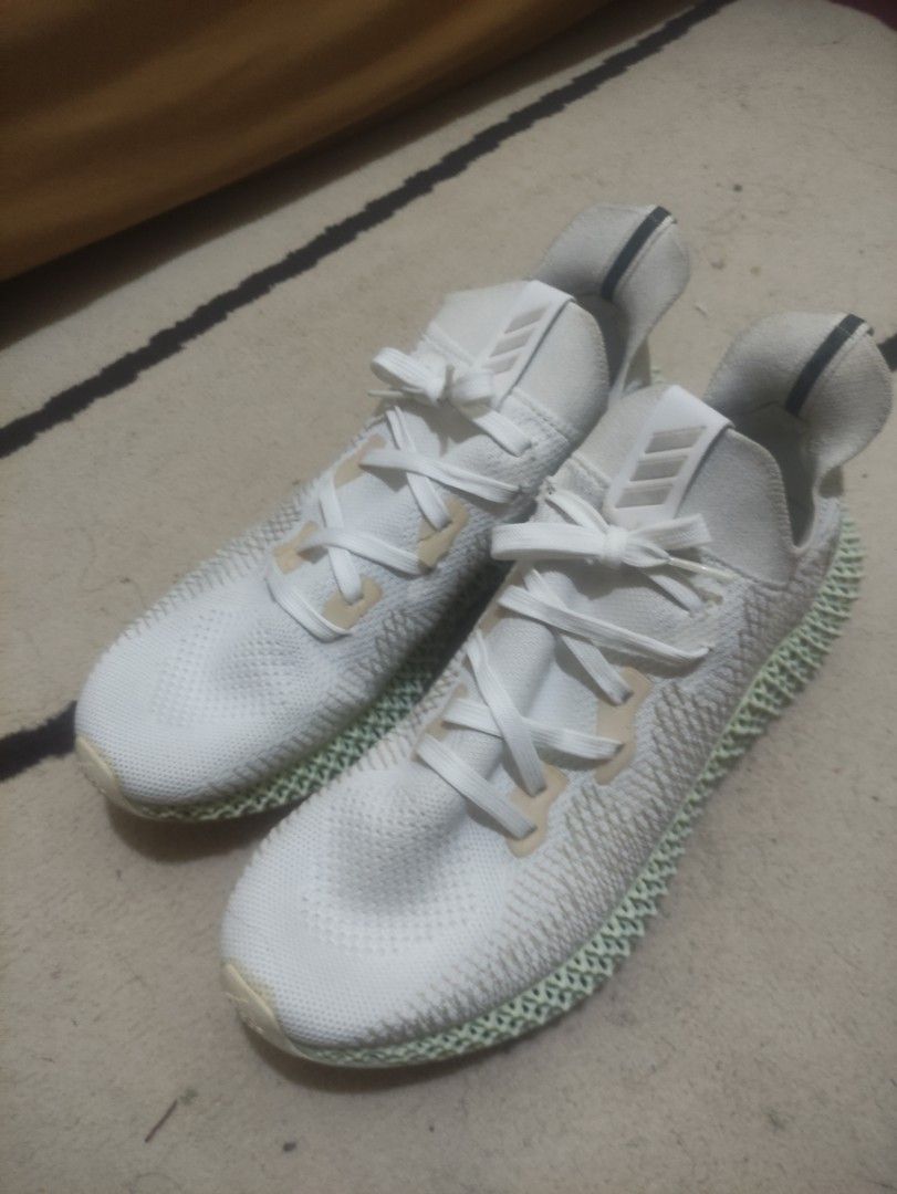 Alphaedge adidas 4D (Category: Sneakers) located in Antipolo. Submitted by Rueesha05 (Listing ID 1230542665, Image 3). Description: size 44 us 11 good condition.