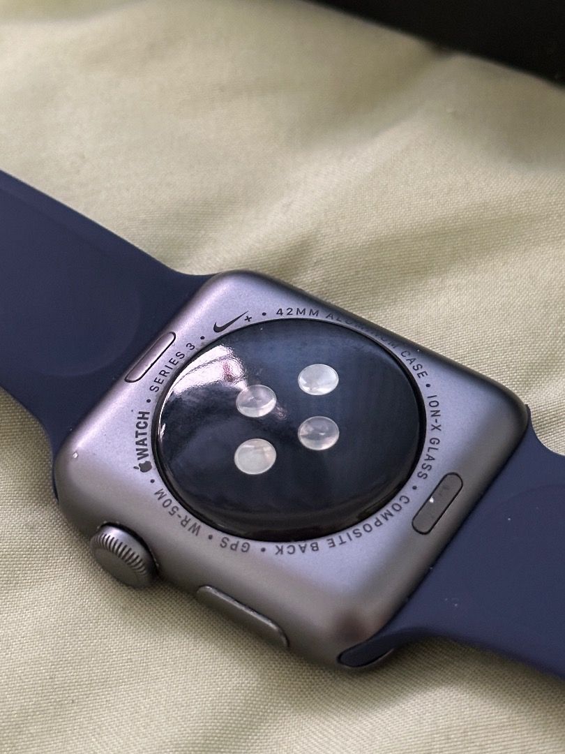 Apple watch series 3 42mm wr50m best sale