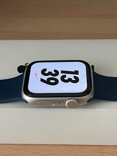 Apple Watch SE 1st Gen 44 mm