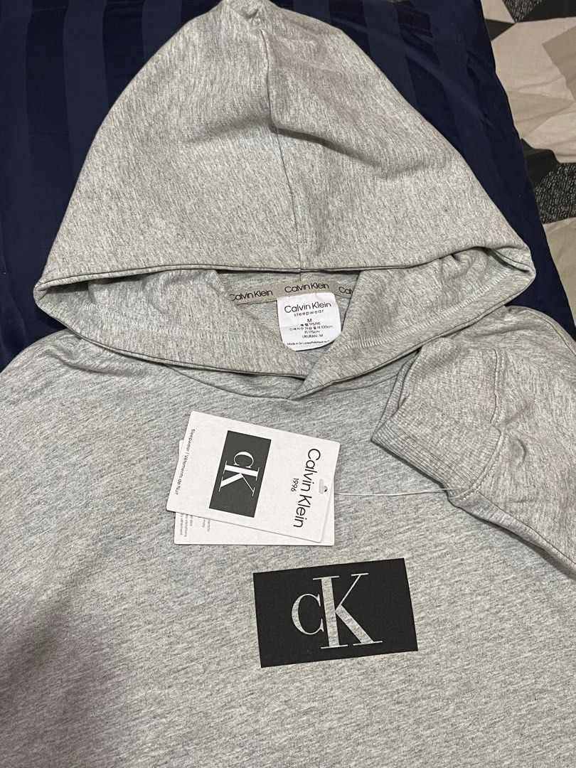 Calvin klein sales hoodie india