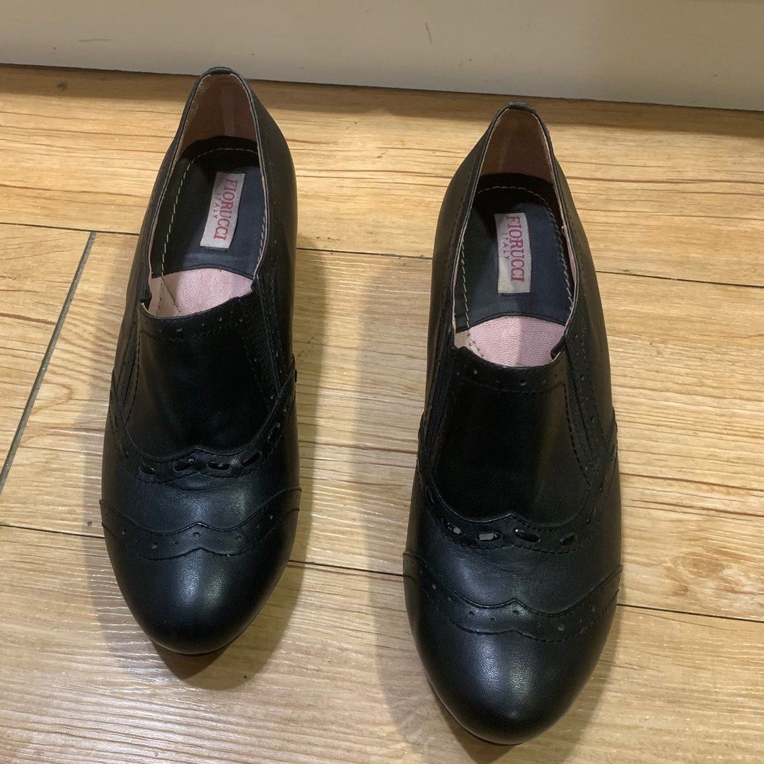 Italian discount slides shoes