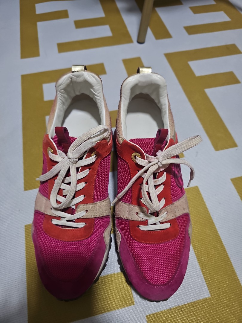 Louis Vuitton TRAINER sneakers pink, Women's Fashion, Footwear, Sneakers on  Carousell
