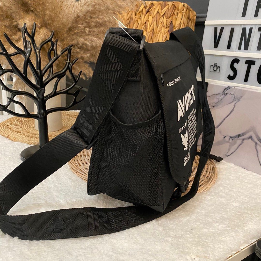 2024新商品 Avirex Slingbag, Men's Fashion, Bags, Sling Bags on Carousell バッグ