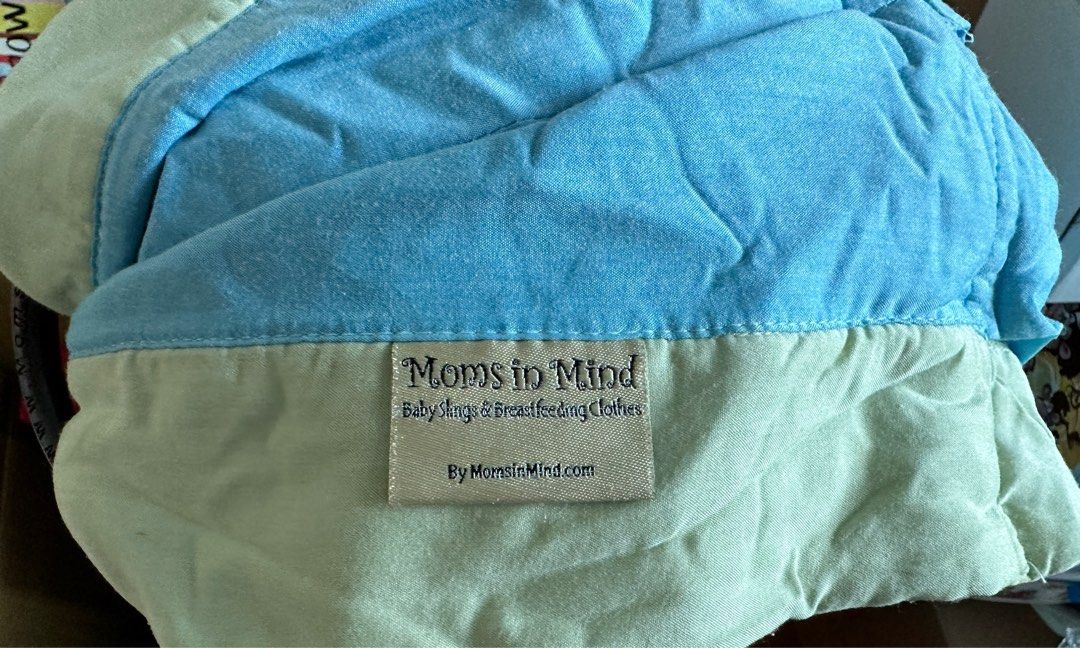 Moms in mind baby sling top