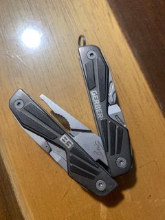 [08]	bear grylls gerber swiss knife