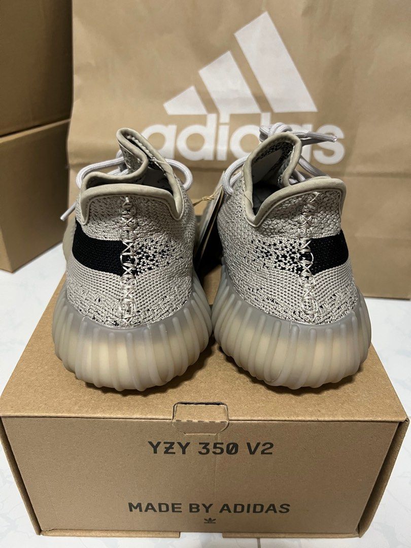 Adidas yeezy boost 350 store v2 zebra retail price