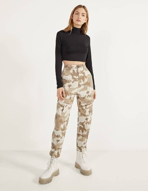 Camo cargo pants bershka shop