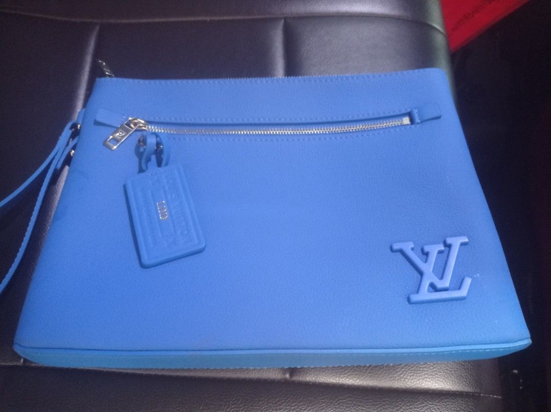 Louis Vuitton M82270 Takeoff Pouch , Blue, One Size