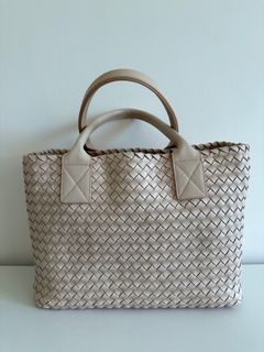 （分類：）位於 。 由 ddashy 提交（商品編號 1256542642，圖片 1）。簡介： 。