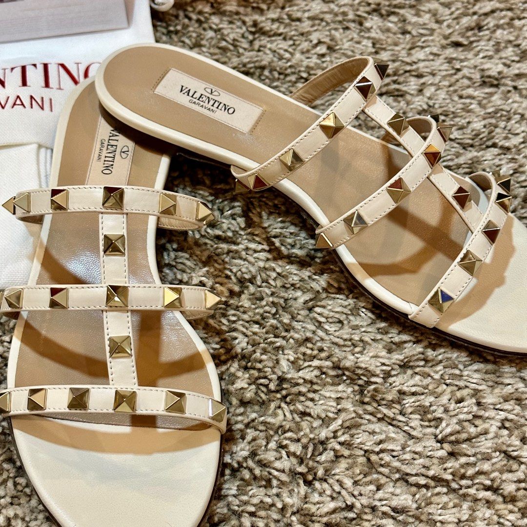 Valentino Garavani Rockstud Sandals (Category: Sneakers & Footwear) located in Manila. Submitted by beyondthebag (Listing ID 1256627757, Image 3). Description: Condition: 9.8/10 Used only once Size: 37 or 24.5cm Complete inclusion + certificate of authenticity from Legit Grails ✨.