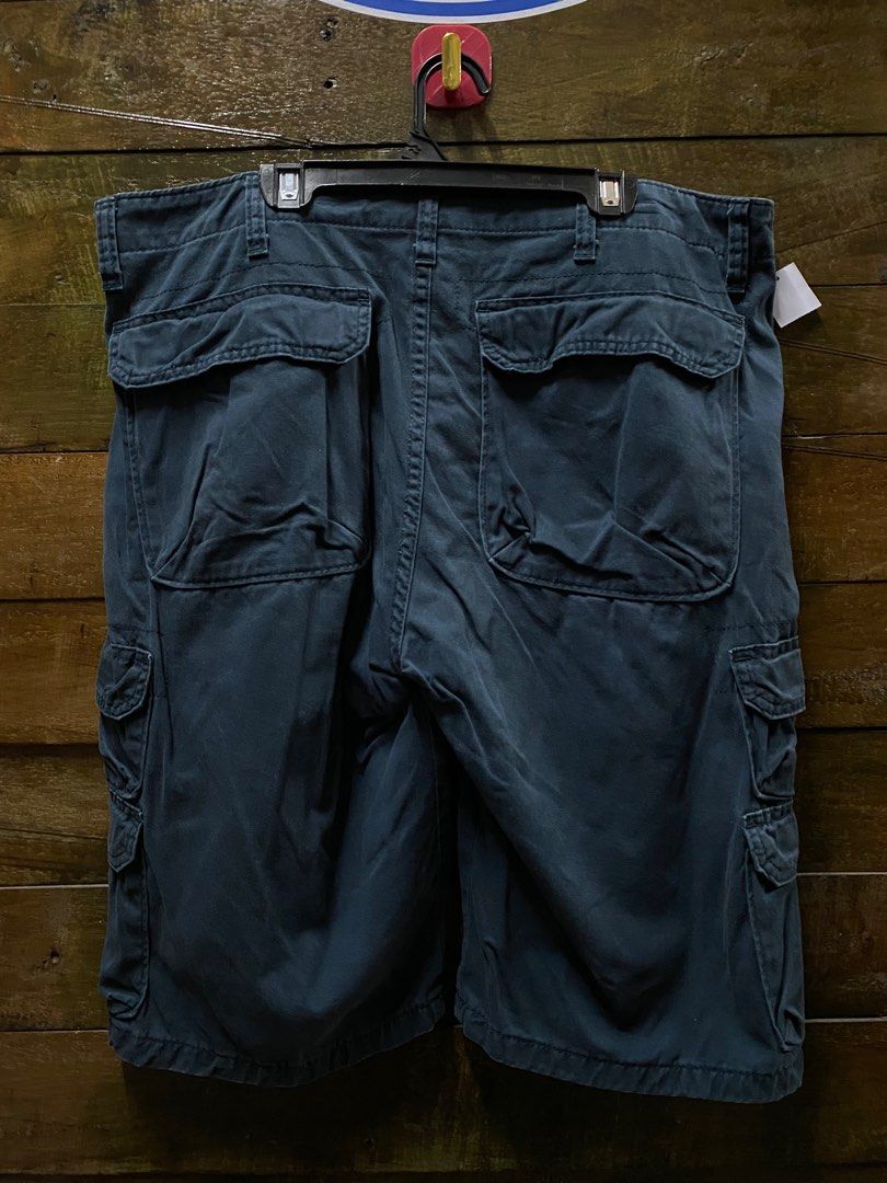 Wrangler navy best sale blue cargo shorts