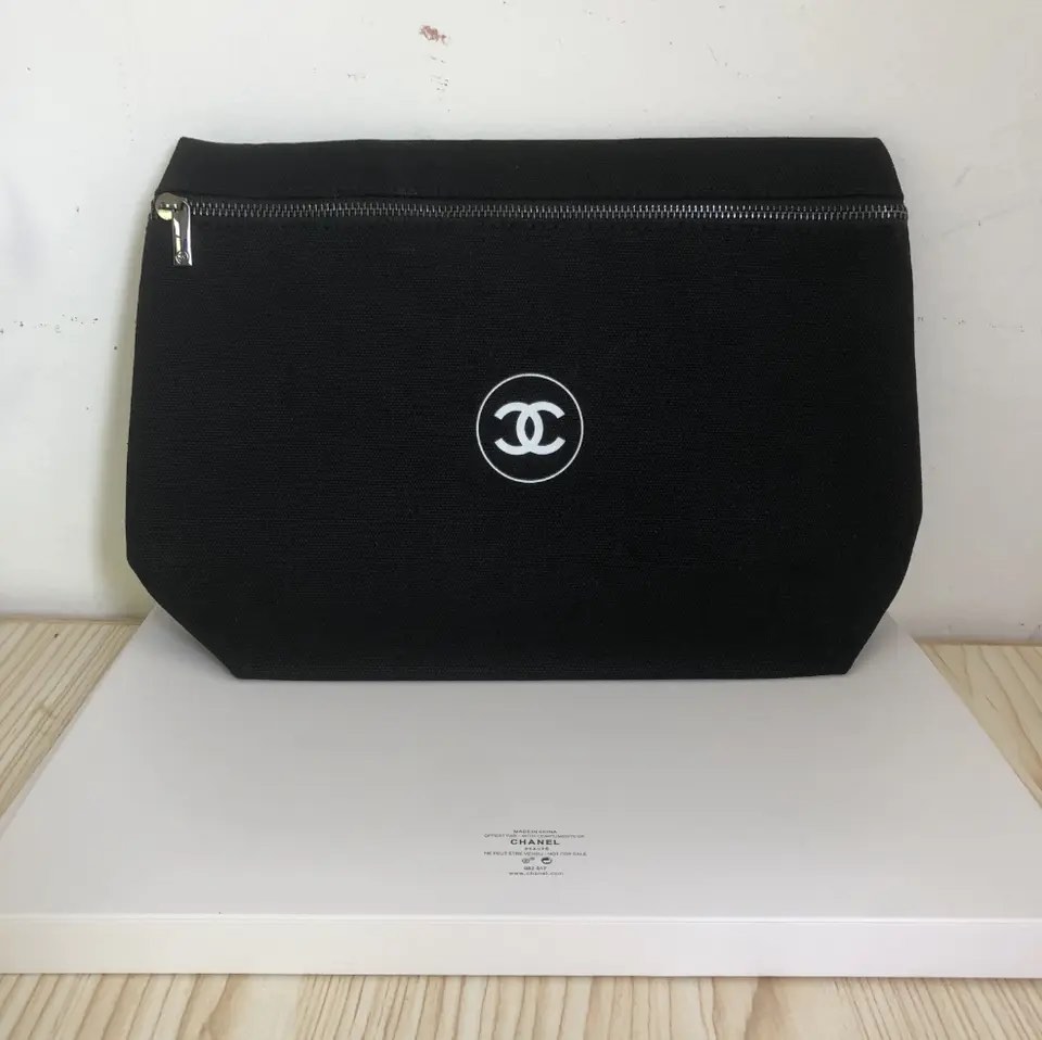 Chanel Beaute Travel Pouch Makeup Bag, Women's Fashion, Bags & Wallets,  Purses & Pouches on Carousell