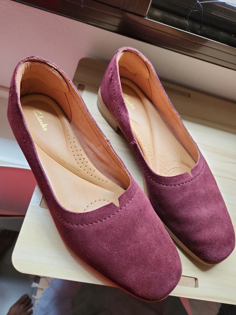 Clarks flat sale shoes