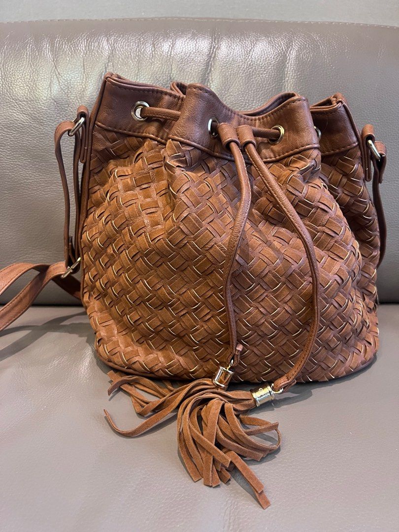 Marikai top crossbody bag