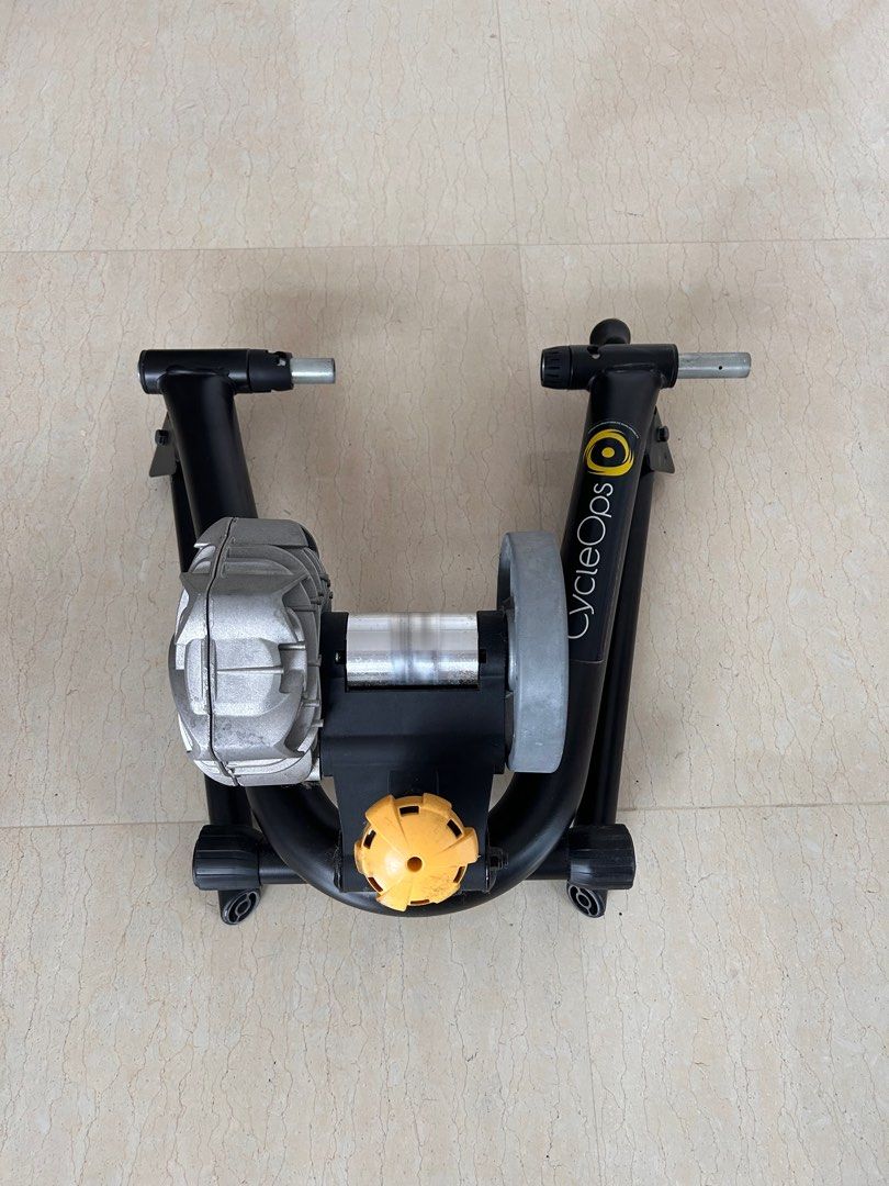 Cycleops fluid2 hotsell bike trainer