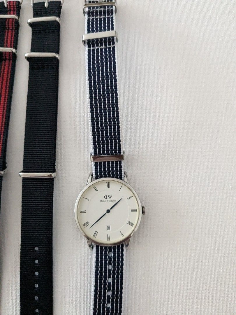 Daniel Wellington Watch, Men's Fashion, Watches Accessories