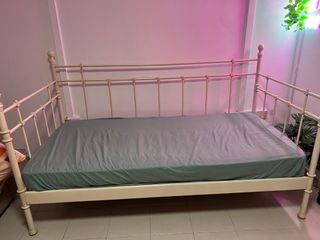 (Category: ) located in . Submitted by s.heiress (Listing ID 1256608239, Image 1). Description: .