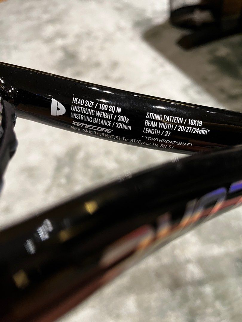 Donnay Xenecore L3 300g 100sq, Sports Equipment, Sports & Games, Racket & Ball Sports on Carousell