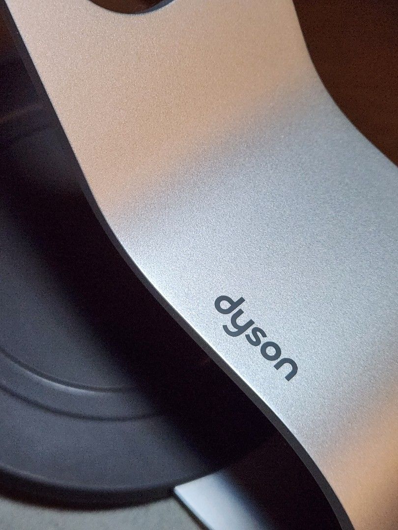 Dyson Supersonic Stand, Beauty & Personal Care, Hair on Carousell