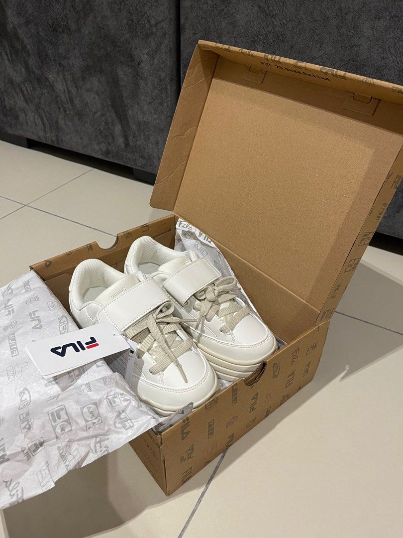 Fila cheap velcro sneakers