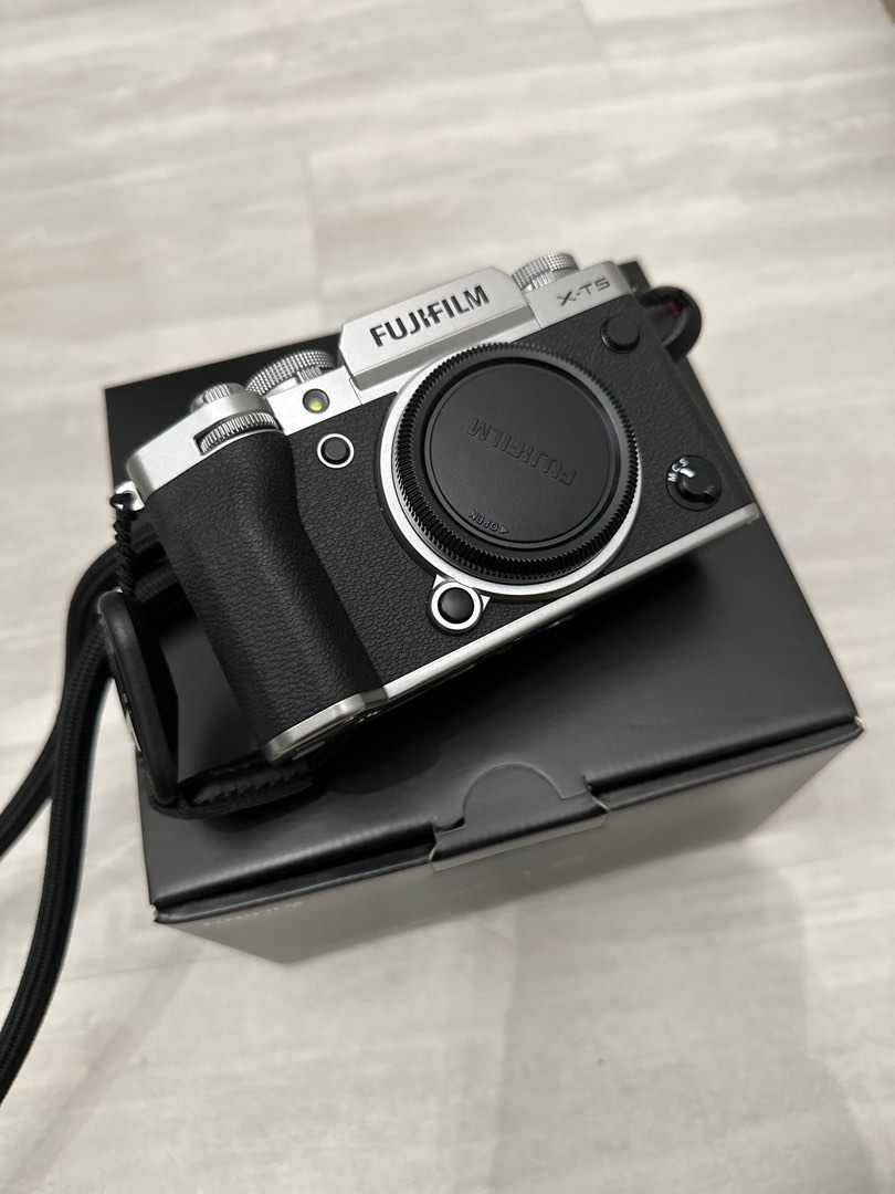 Fujifilm X-t5 bundle, Photography, Cameras on Carousell