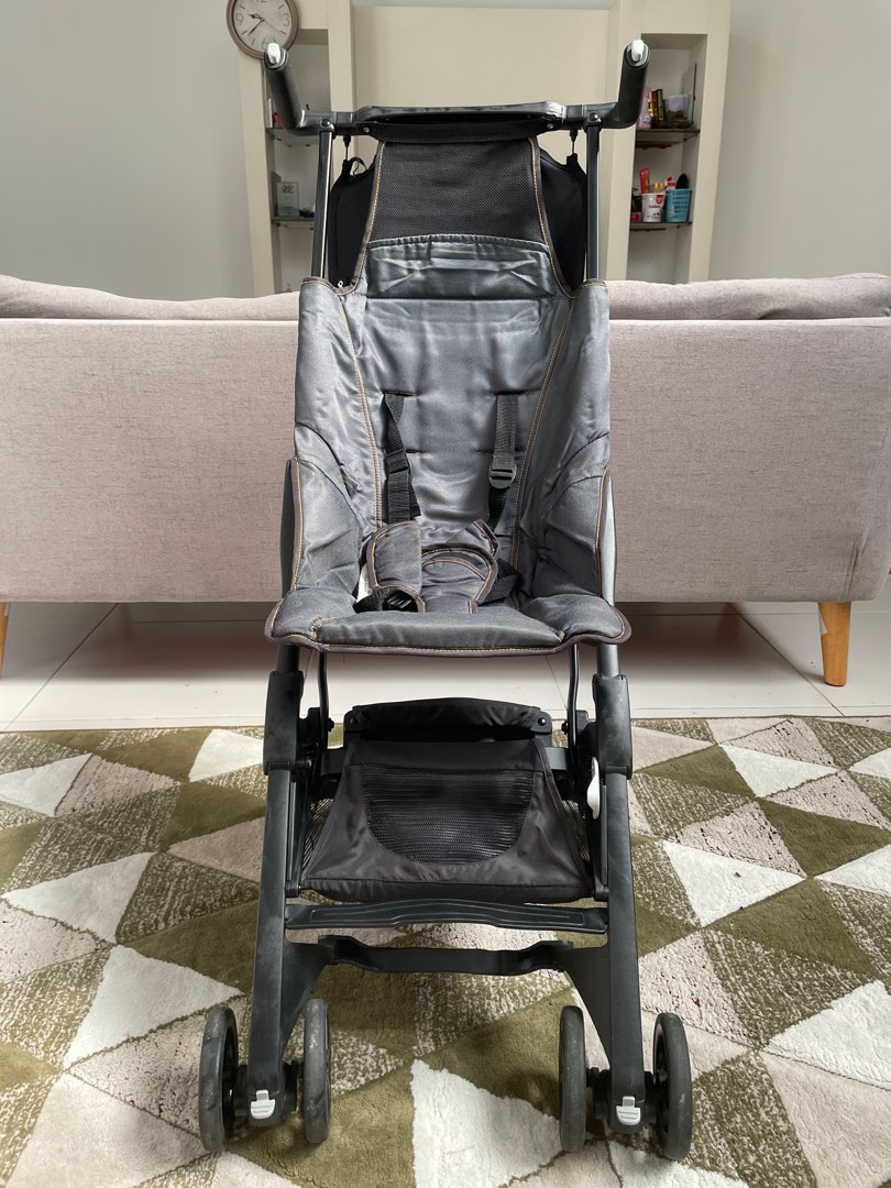 Geoby Pockit Stroller, Babies & Kids, Going Out, Strollers on Carousell