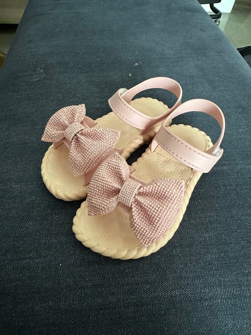 Cute sandals deals for baby girl