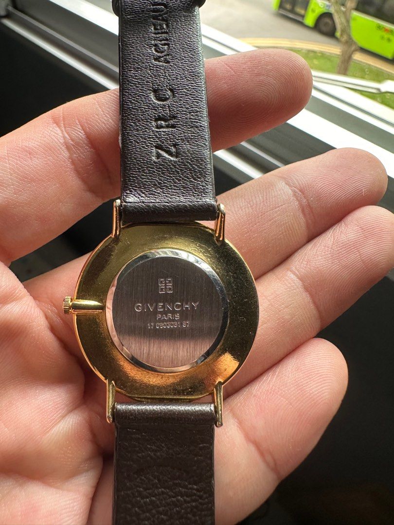Givenchy top paris watch