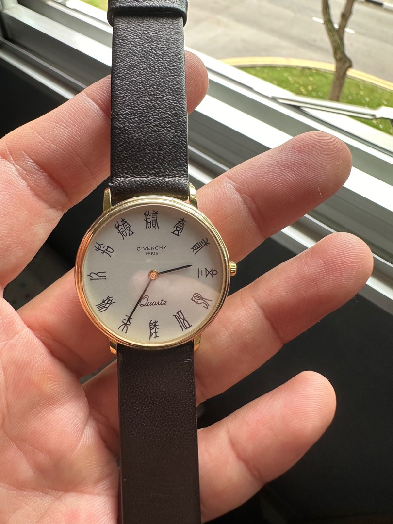 Givenchy top wrist watch