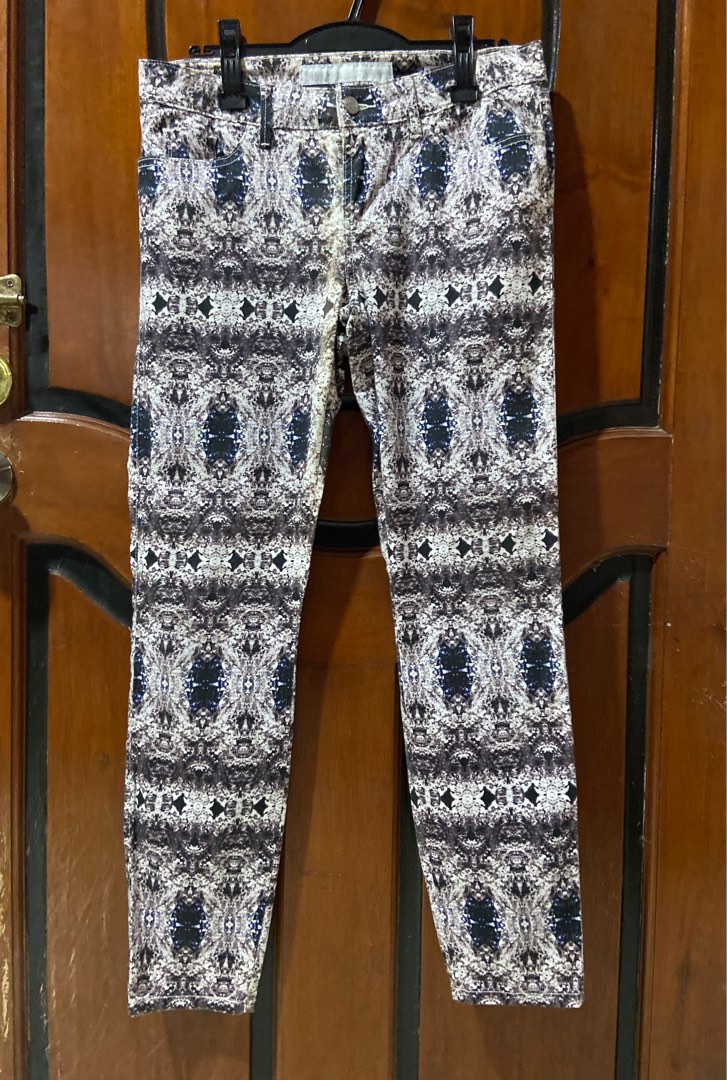 Guess pants, Women's Fashion, Bottoms, Other Bottoms on Carousell