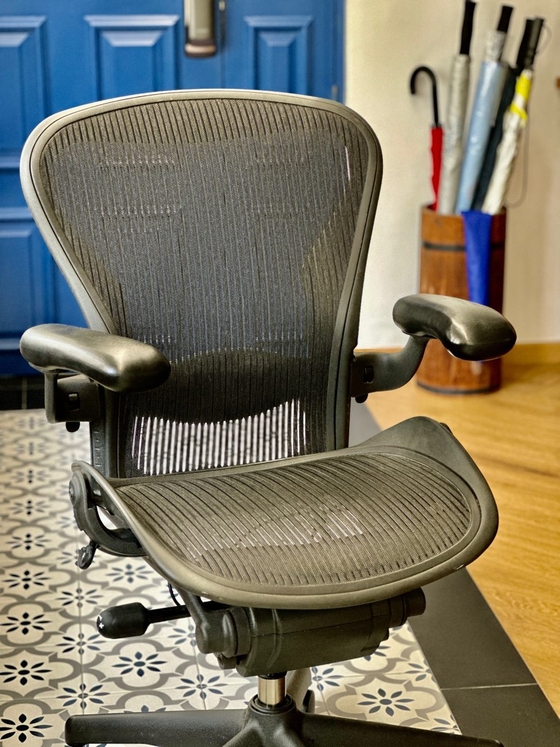 Herman Miller Aeron Ergonomic Chair Size A, Carbon, Furniture & Home Living, Furniture, Chairs