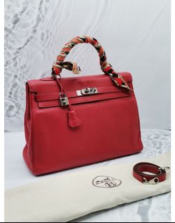 (Category: ) located in . Submitted by redrabbitluxury_singpore (Listing ID 1256518866, Image 1). Description: .