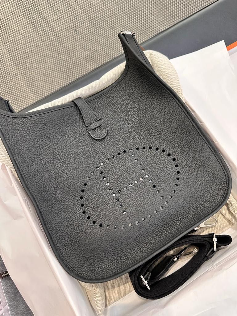 Hermes Evelyne PM 29 Size, Luxury, Bags & Wallets on Carousell