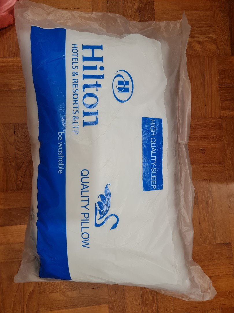 Hilton Pillow 1000g, Furniture & Home Living, Bedding & Towels On Carousell