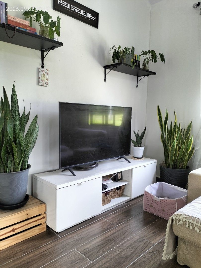 Byas tv bench top