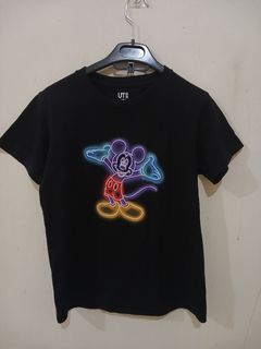 Kaos DISNEY Uniqlo KIDS 150 Second preloved banget
