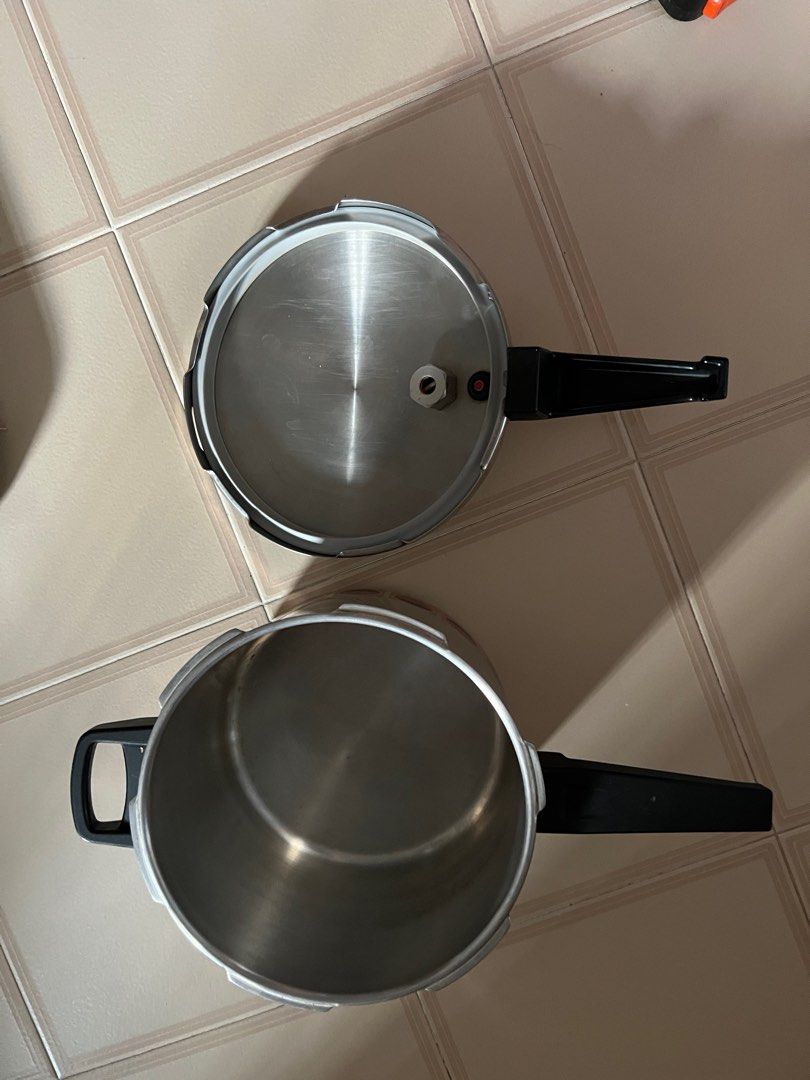 Kelomat pressure cooker, Furniture & Home Living, Kitchenware