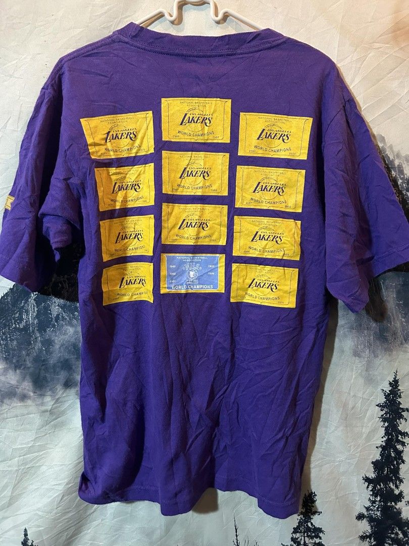 Lakers 2010 Back To Back World Champions T Shirt As-is