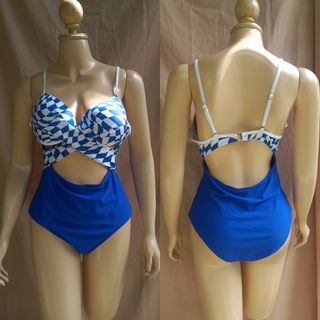(Category: ) located in . Submitted by nativebikini (Listing ID 1256474304, Image 1). Description: .