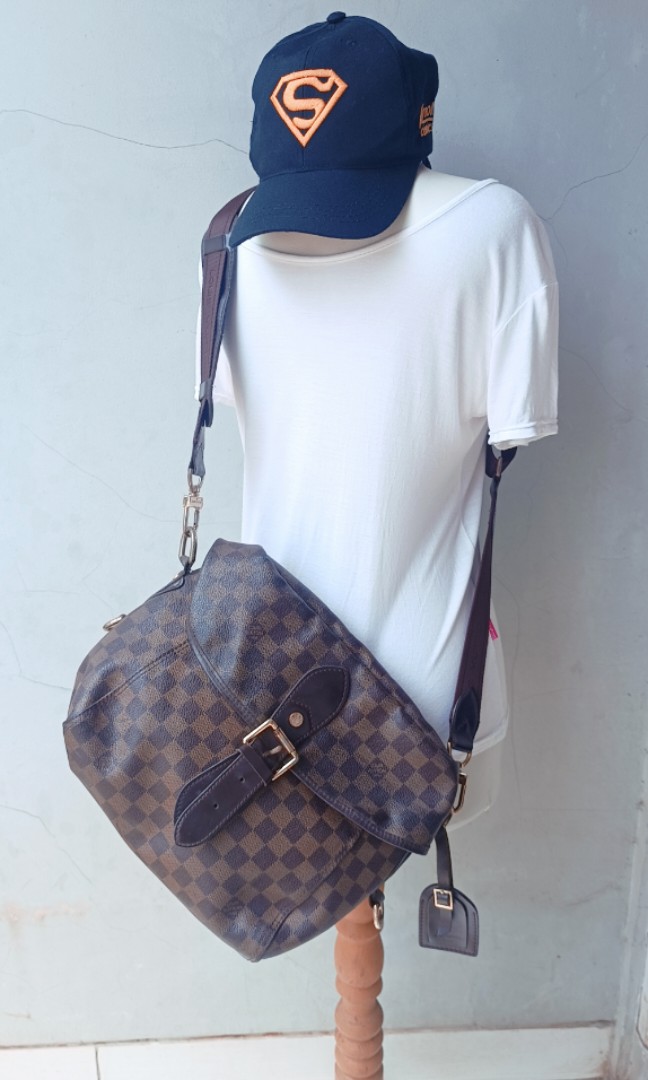 Louis LV Damier Tas Selempang Pria Wanita, Fesyen Pria, Tas & Dompet , Tas  Selempang di Carousell