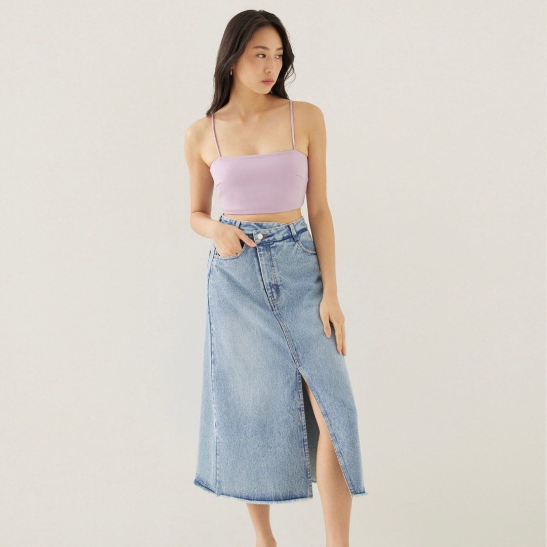 Zaria Embroidered Denim Pencil Skirt in Humble Abode